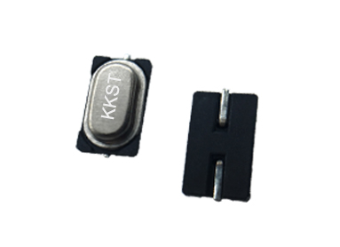 There is no smallest quartz crystal oscillator in this world - only a smaller crystal oscillator